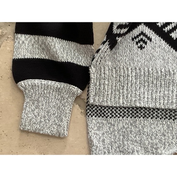 NWT Tea Collection Gray/Black Chimmi Choden Geo Sweater - girls M (6-7) - Picture 9 of 10